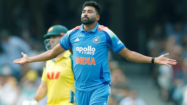 Mohammed Siraj celebrates Travis Head’s wicket during 3rd ODI at Sydney Cricket Ground, October 2025